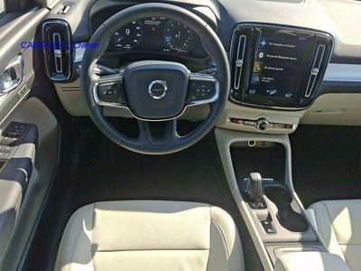 2019 Volvo XC40 T5 AWD Momentum