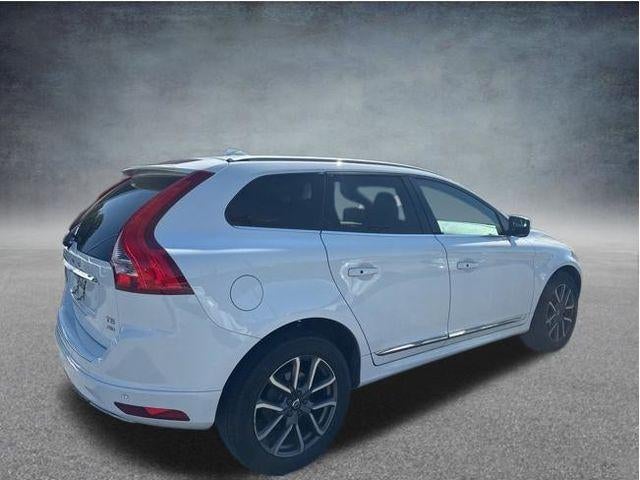 2016 Volvo XC60 AWD 4dr T5 Premier
