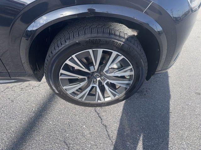 2020 Volvo XC90 T6 AWD Momentum 7 Passenger
