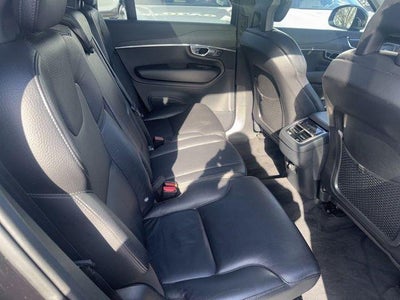 2020 Volvo XC90 T6 AWD Momentum 7 Passenger