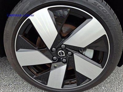 2024 Volvo C40 Recharge Pure Electric Twin AWD Plus