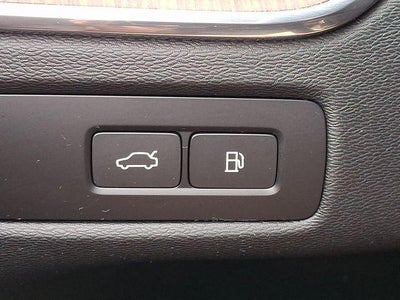 2024 Volvo XC60 Recharge Plug-In Hybrid T8 eAWD PHEV Plus Dark Theme