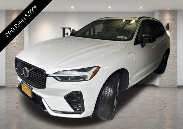 2024 Volvo XC60 Recharge Plug-In Hybrid T8 eAWD PHEV Plus Dark Theme