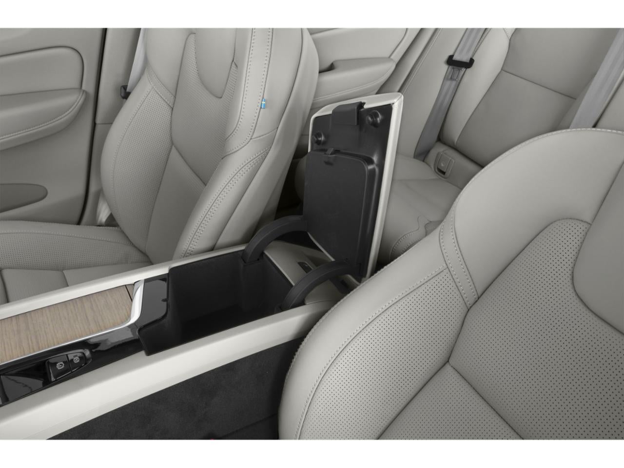 2024 Volvo XC60 Recharge Plug-In Hybrid T8 eAWD PHEV Ultimate Dark Theme