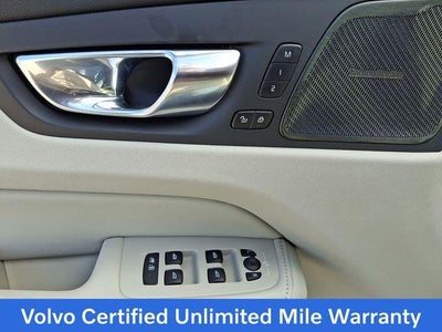 2023 Volvo XC60 Recharge Plug-In Hybrid T8 eAWD PHEV Plus Bright Theme