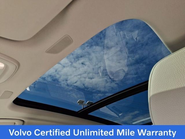 2023 Volvo XC60 Recharge Plug-In Hybrid T8 eAWD PHEV Plus Bright Theme