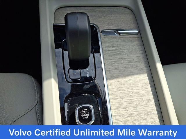 2023 Volvo XC60 Recharge Plug-In Hybrid T8 eAWD PHEV Plus Bright Theme