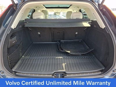 2023 Volvo XC60 Recharge Plug-In Hybrid T8 eAWD PHEV Plus Bright Theme