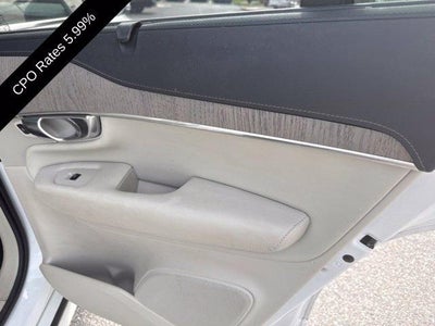 2025 Volvo XC90 Plug-In Hybrid T8 AWD Ultra 7-Seater