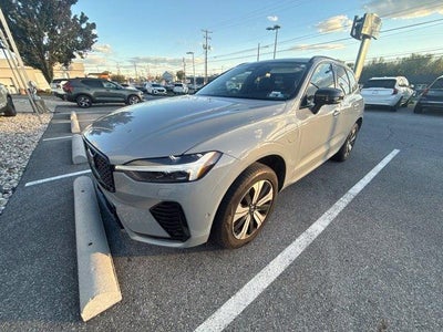 2025 Volvo XC60 Plug-In Hybrid T8 AWD Plus