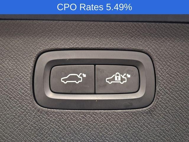 2023 Volvo XC90 B5 AWD Core 7P