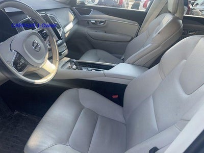 2023 Volvo XC90 B5 AWD Core 7P