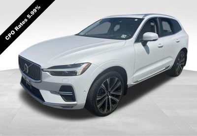 2023 Volvo XC60 B5 AWD Ultimate Bright Theme