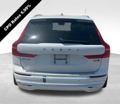 2023 Volvo XC60 B5 AWD Ultimate Bright Theme