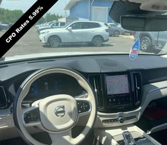 2023 Volvo XC60 B5 AWD Ultimate Bright Theme