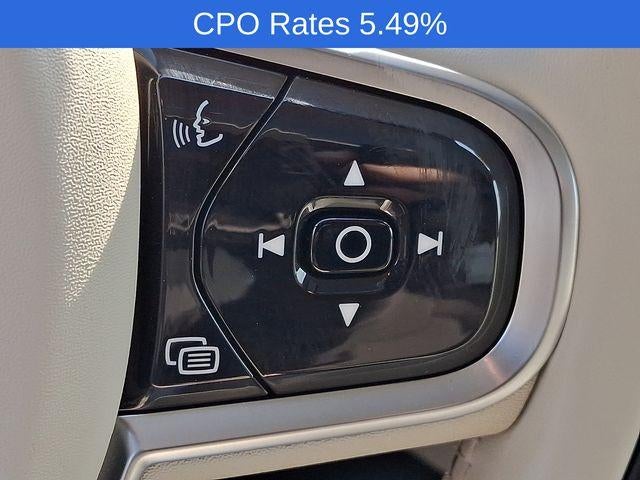 2023 Volvo XC60 B5 AWD Ultimate Bright Theme