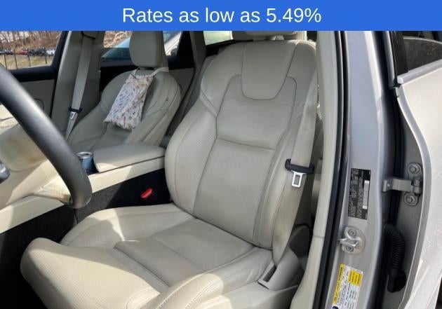 2023 Volvo XC60 B5 AWD Ultimate Bright Theme