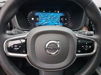 2023 Volvo XC60 B5 AWD Ultimate Bright Theme