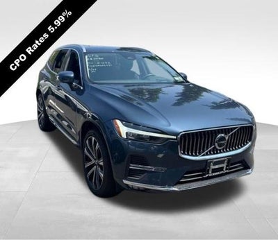 2023 Volvo XC60 B5 AWD Ultimate Bright Theme