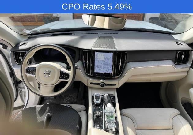 2023 Volvo XC60 B5 AWD Ultimate Bright Theme