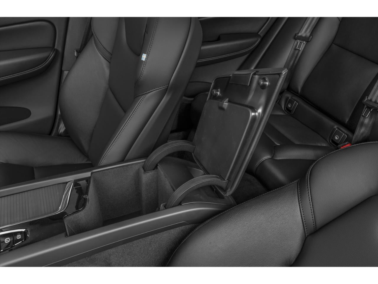 2023 Volvo XC60 B5 AWD Ultimate Bright Theme