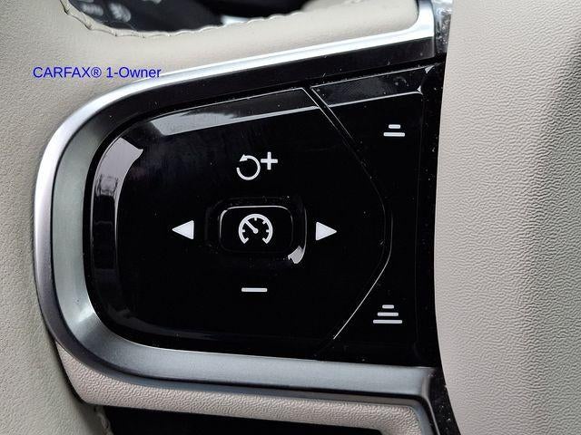 2023 Volvo XC60 B5 AWD Ultimate Bright Theme