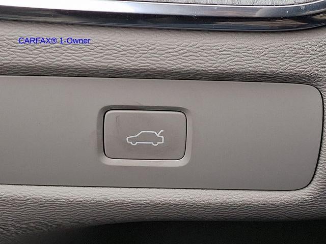 2023 Volvo XC60 B5 AWD Ultimate Bright Theme