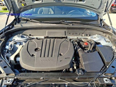 2022 Volvo XC60 B5 AWD Momentum