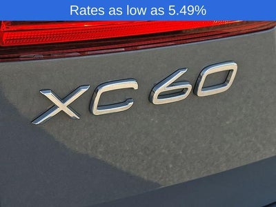 2022 Volvo XC60 B5 AWD Momentum