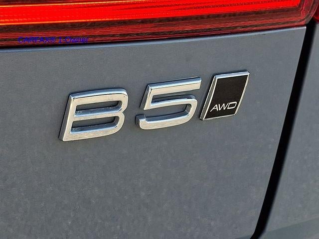 2022 Volvo XC60 B5 AWD Momentum