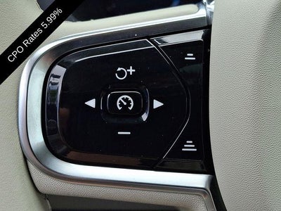 2024 Volvo XC60 B5 AWD Plus Dark Theme