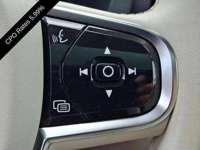 2024 Volvo XC60 B5 AWD Plus Dark Theme