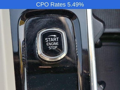 2024 Volvo XC60 B5 AWD Plus Dark Theme