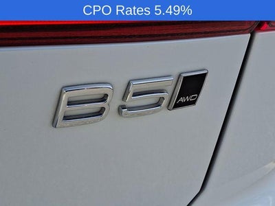 2024 Volvo XC60 B5 AWD Plus Dark Theme