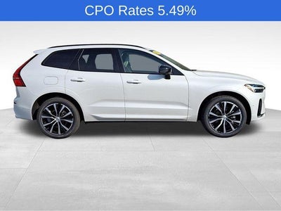 2024 Volvo XC60 B5 AWD Plus Dark Theme