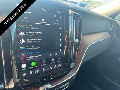 2024 Volvo XC60 B5 AWD Plus Dark Theme