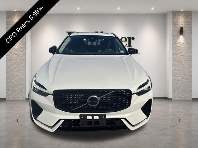 2024 Volvo XC60 B5 AWD Plus Dark Theme