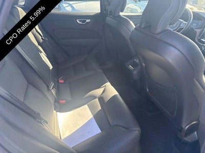 2024 Volvo XC60 B5 AWD Plus Dark Theme