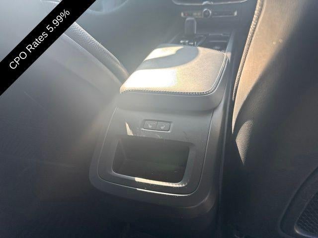 2024 Volvo XC60 B5 AWD Plus Dark Theme