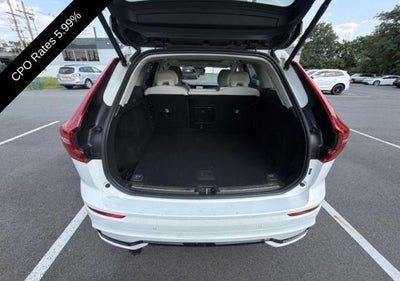 2024 Volvo XC60 B5 AWD Plus Dark Theme