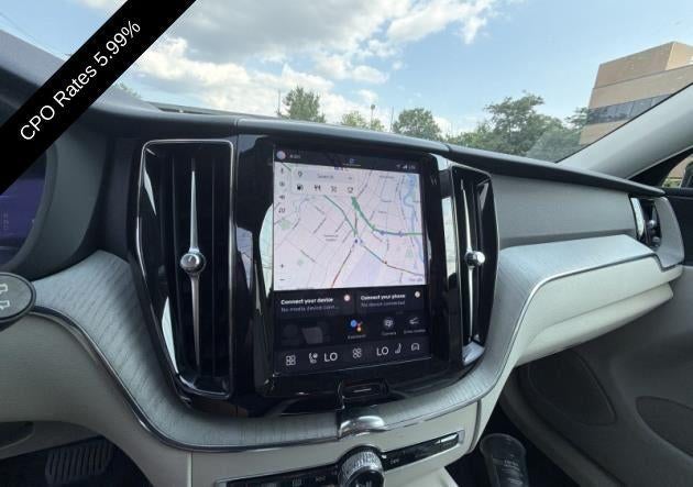 2024 Volvo XC60 B5 AWD Plus Dark Theme