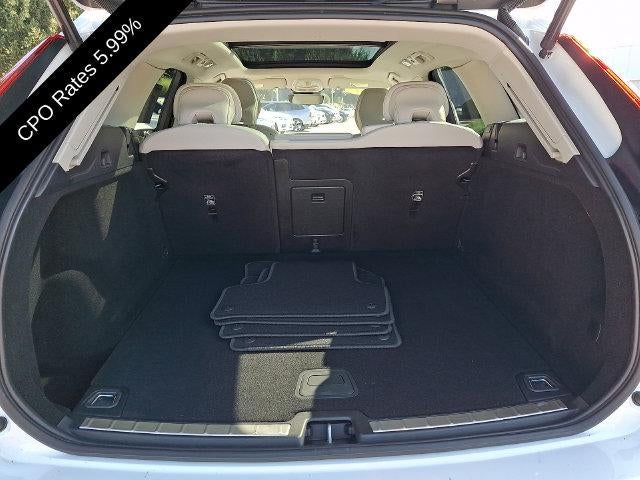 2024 Volvo XC60 B5 AWD Plus Dark Theme