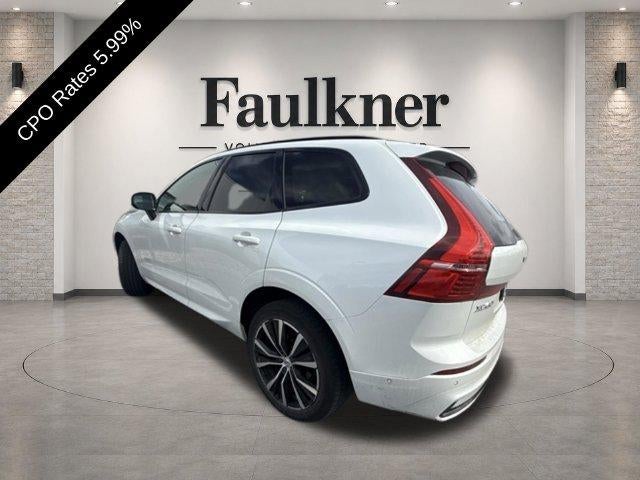 2024 Volvo XC60 B5 AWD Plus Dark Theme