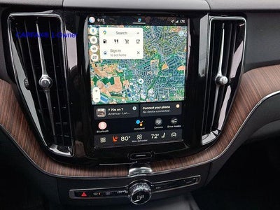 2024 Volvo XC60 B5 AWD Plus Dark Theme