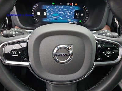 2024 Volvo XC60 B5 AWD Plus Dark Theme