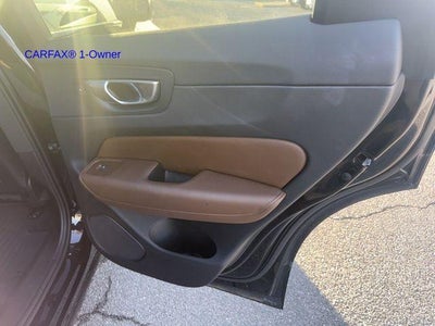 2024 Volvo XC60 B5 AWD Plus Dark Theme