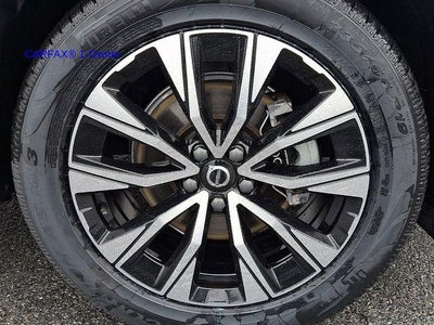 2024 Volvo XC60 B5 AWD Plus Dark Theme