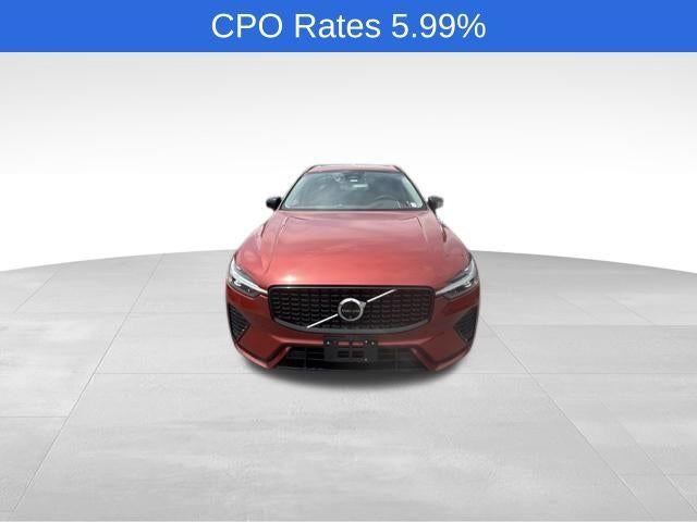 2024 Volvo XC60 B5 AWD Plus Dark Theme