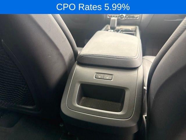 2024 Volvo XC60 B5 AWD Plus Dark Theme