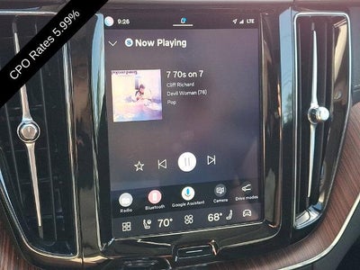 2024 Volvo XC60 B5 AWD Ultimate Dark Theme